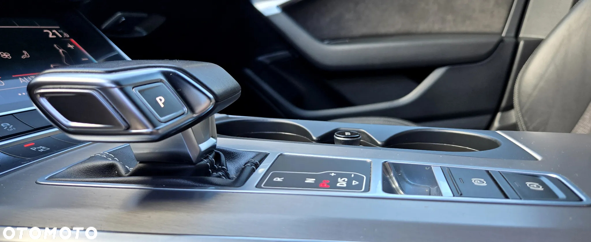 Audi A6 Avant 40 TDI S tronic S line - 29