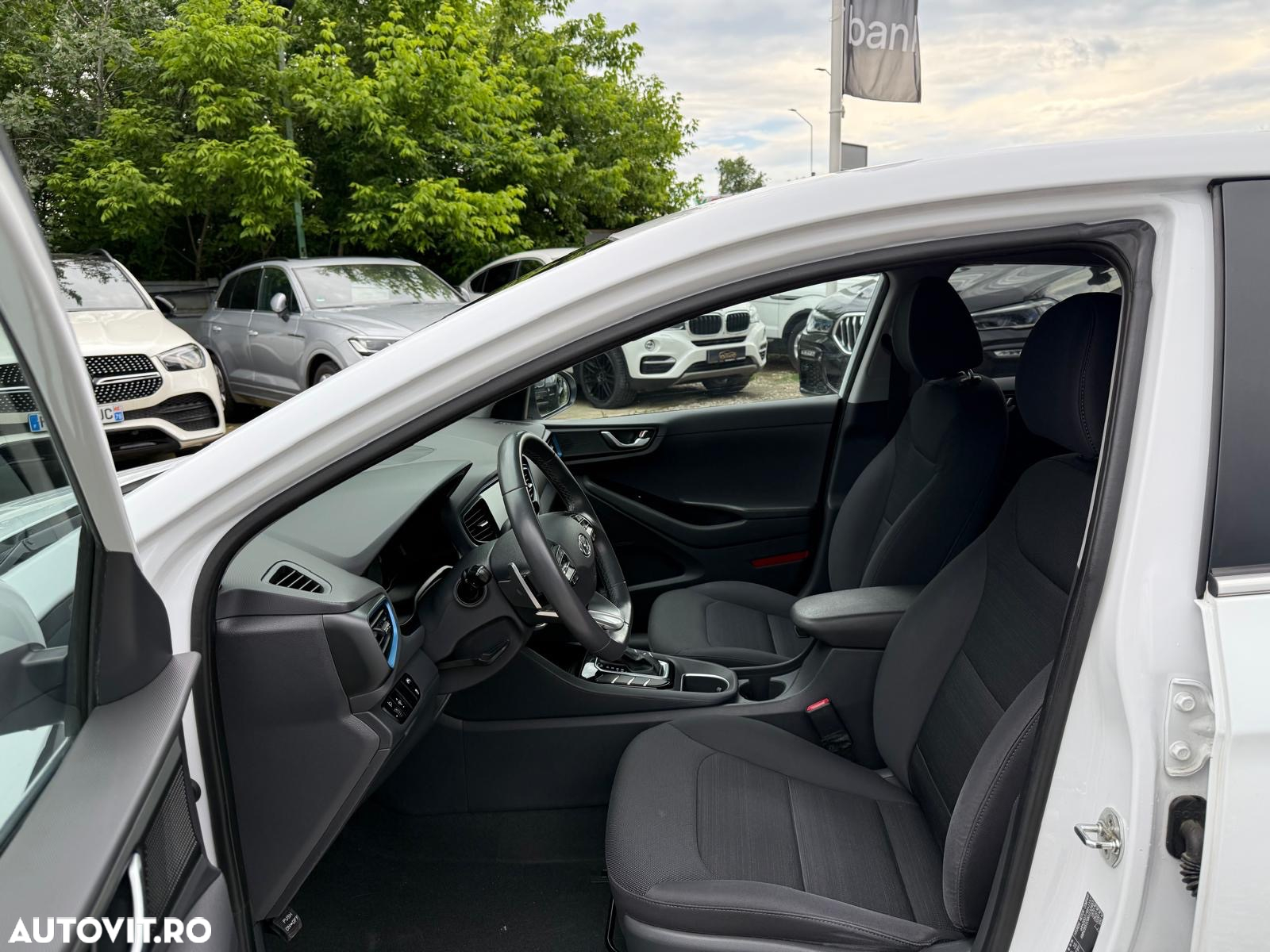 Hyundai IONIQ Hybrid 1.6 GDI Premium - 21