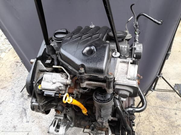 Motor Completo Volkswagen Caddy Ii Caixa (9K9a) - 2