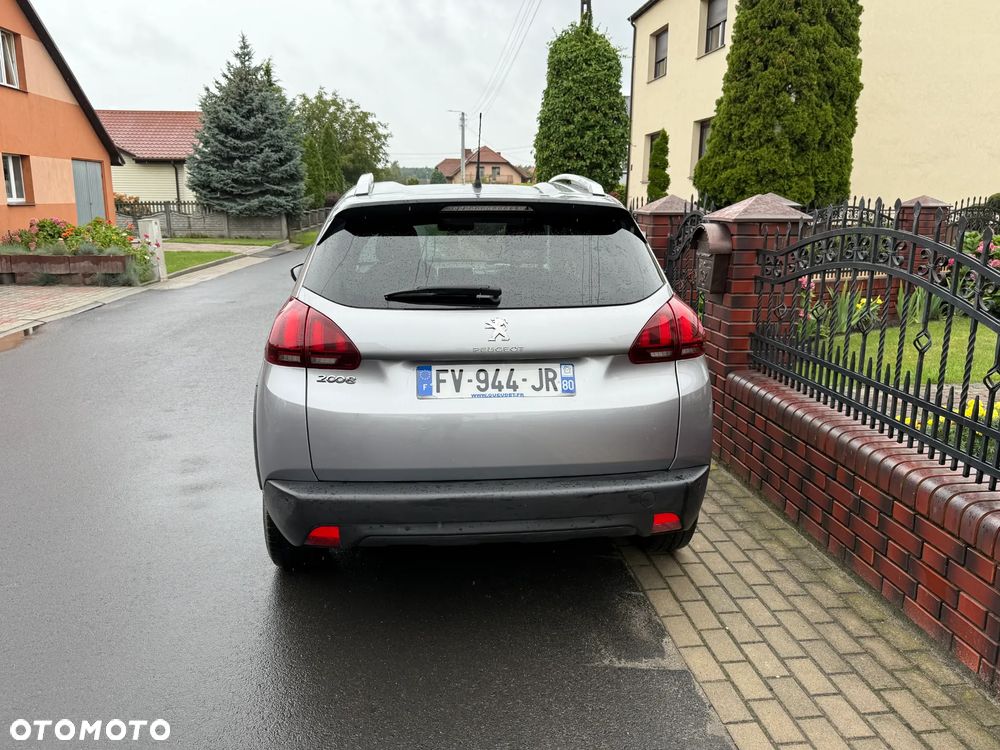 Peugeot 2008 - 6