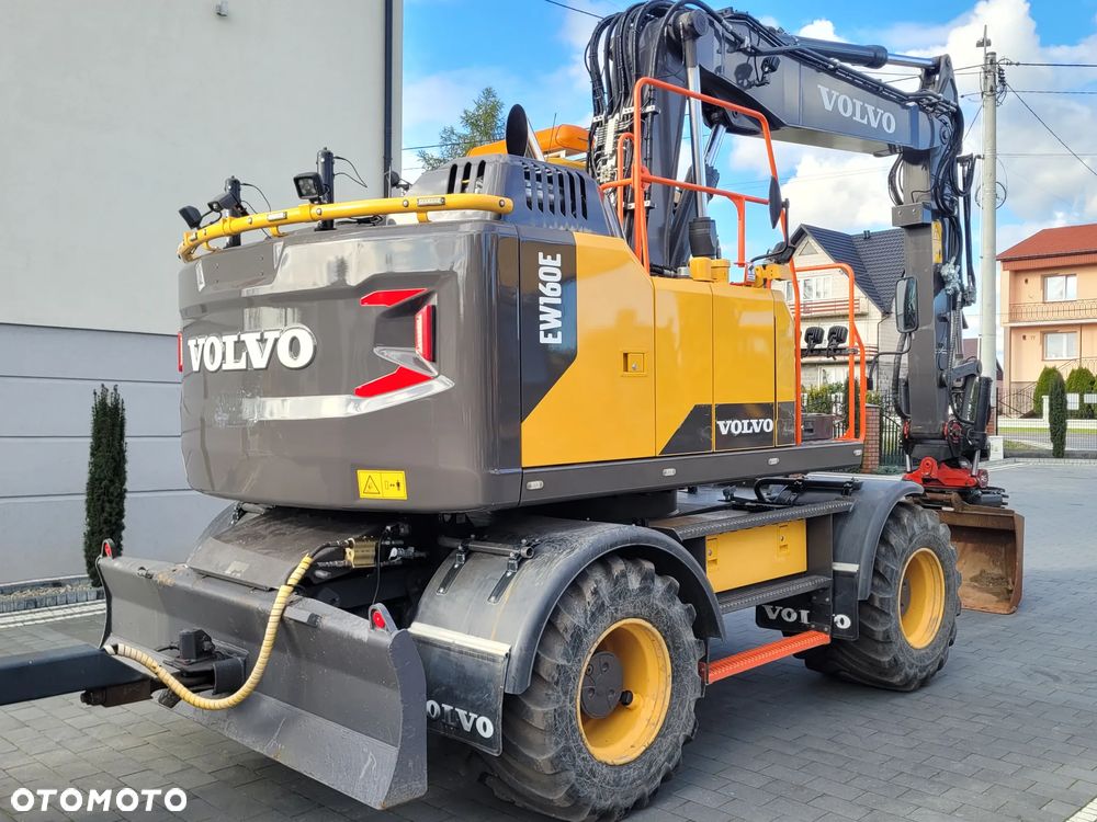 Volvo EW160E / ROTOTILT ze szczypcami / system niwelacji GPS 3D / przyczepa / - 4