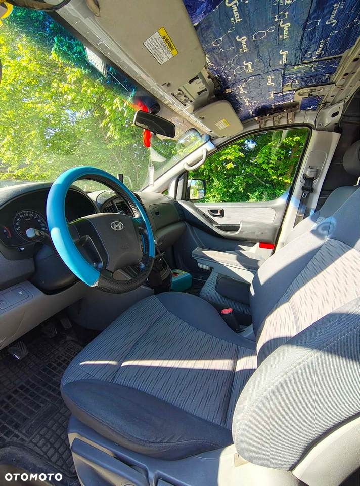 Hyundai H1 -Starex - 10