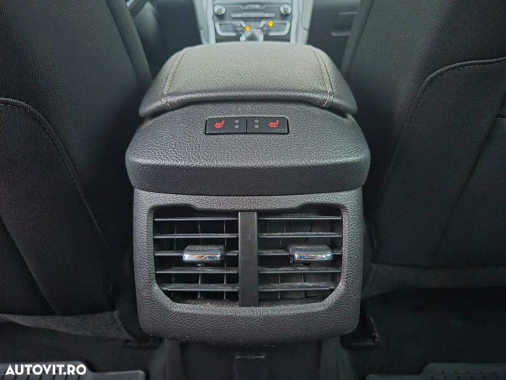 Ford Mondeo 2.0 HEV Trend - 27