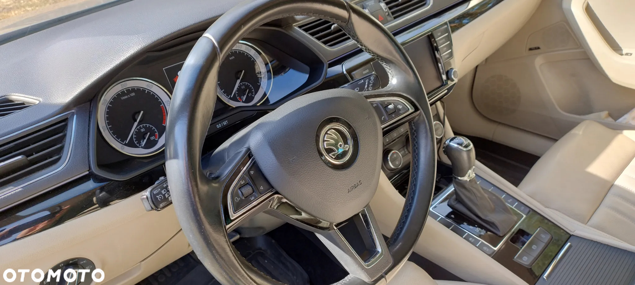 Skoda Superb 2.0 TDI L&K DSG - 15
