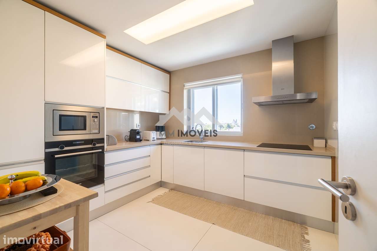 Apartamento T3 |170 m²| 3 Frentes | Vista Rio | 2 Lugares de Garagem | - Grande imagem: 2/46