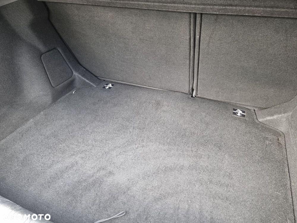 Peugeot 308 1.2 PureTech Active S&S - 23