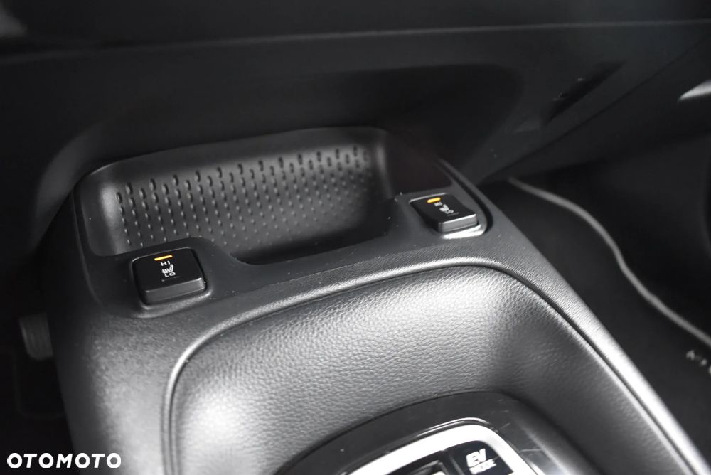 Toyota Corolla 2.0 Hybrid Comfort - 27