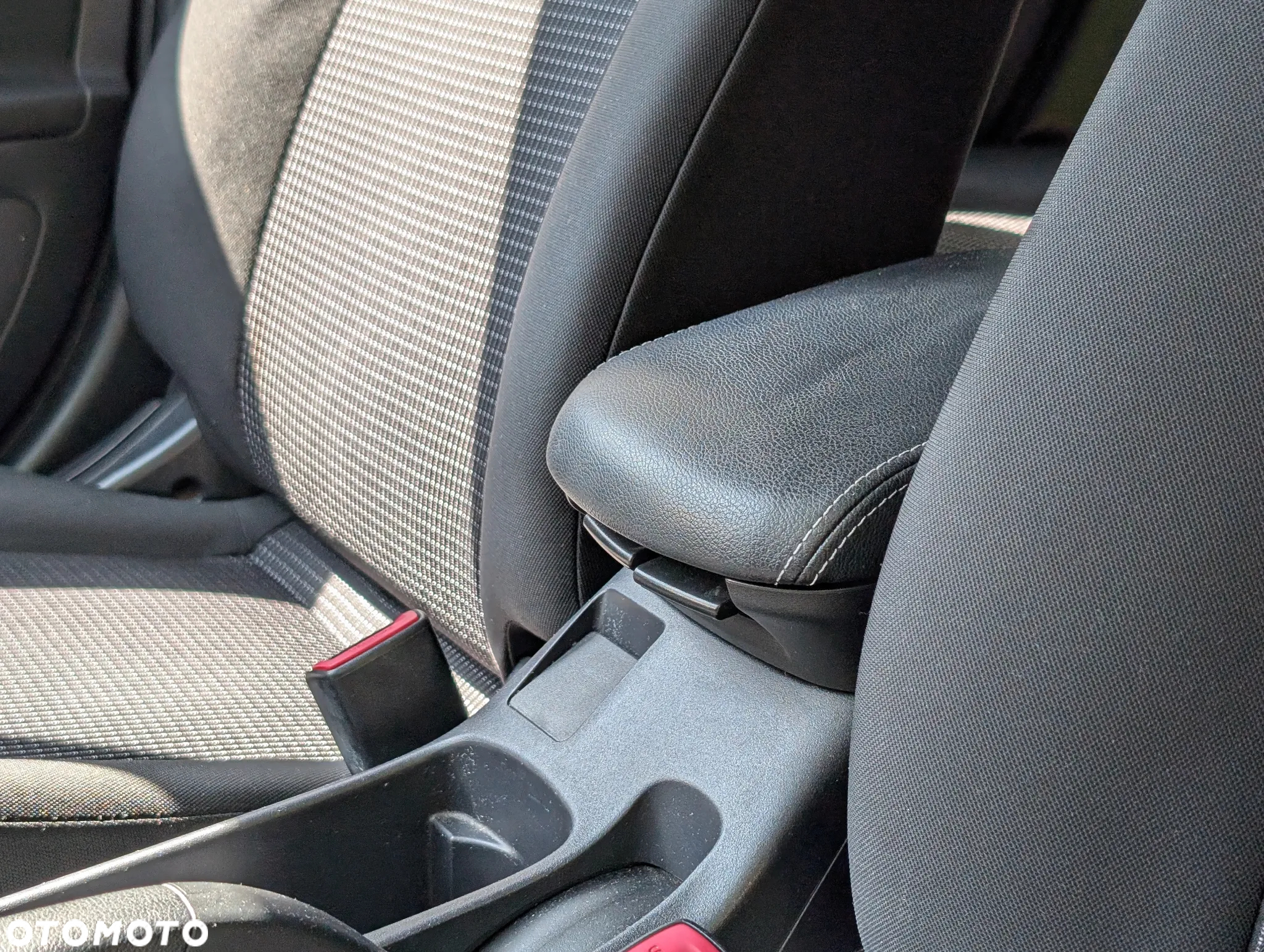 Mitsubishi Lancer 1.6 Inform - 15