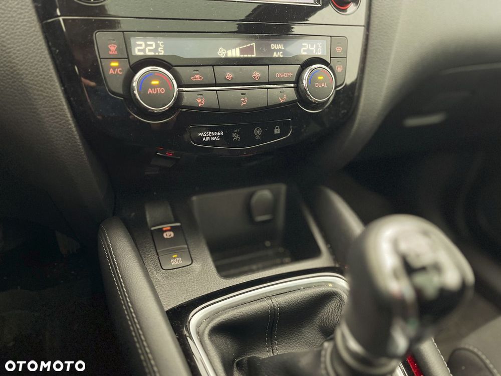 Nissan Qashqai 1.5 dCi N-Connecta - 20