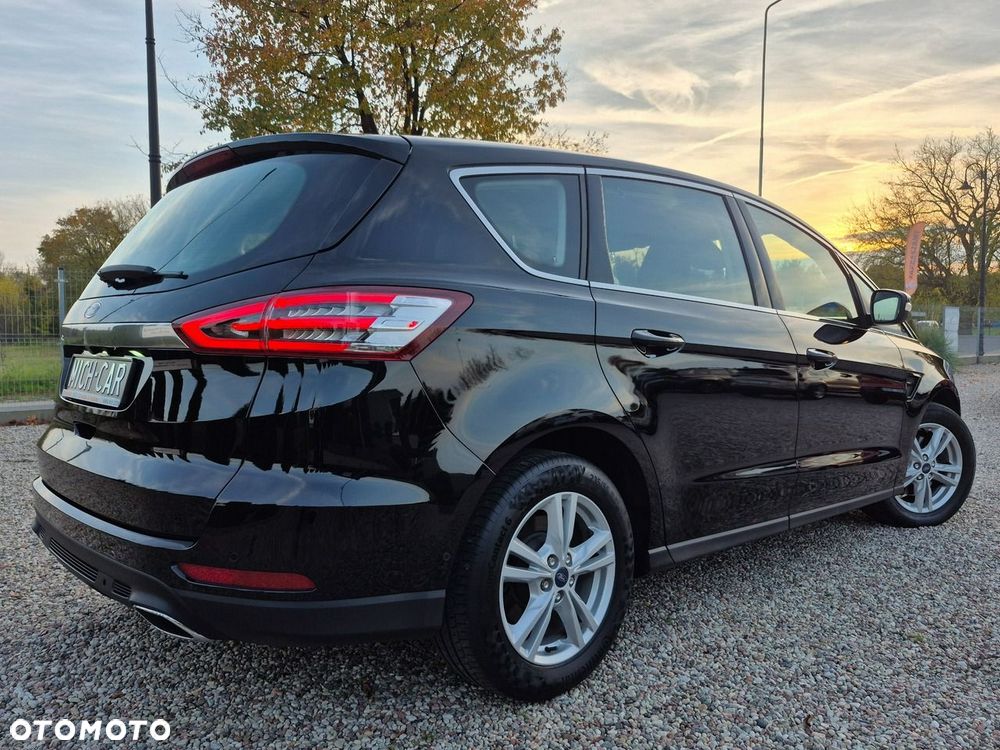 Ford S-Max - 34