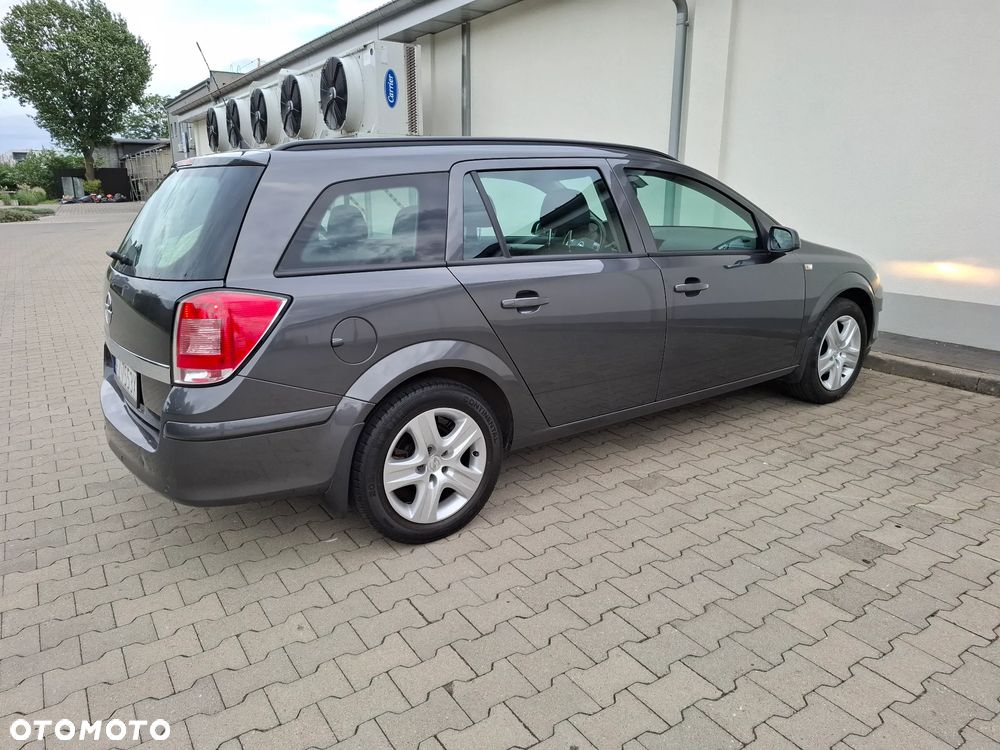 Opel Astra 1.6 Enjoy - 13