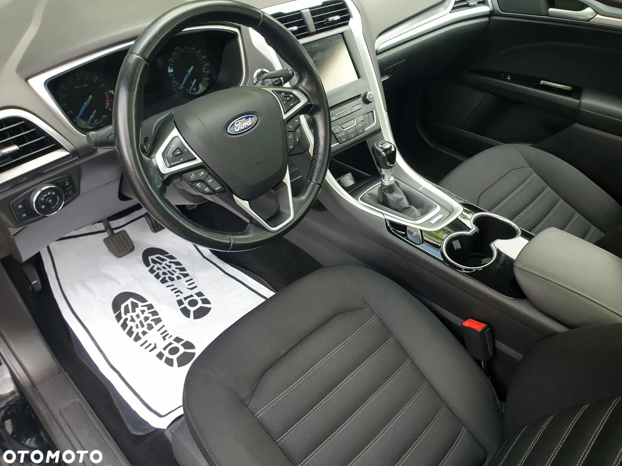 Ford Mondeo - 12