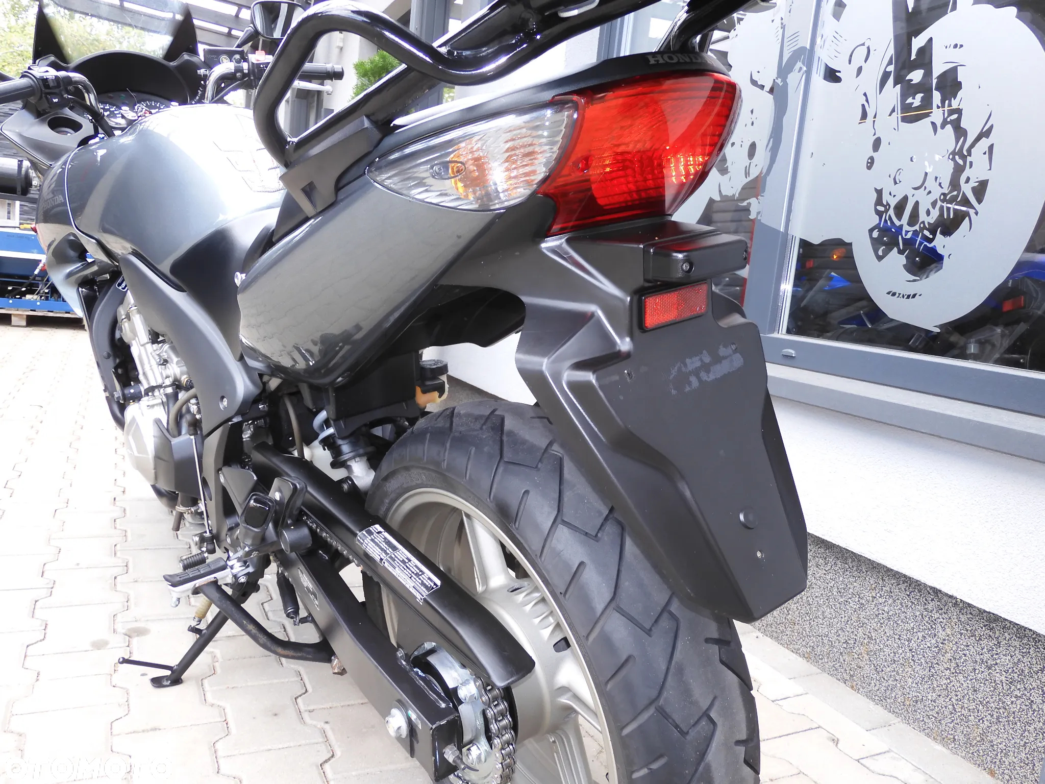 Honda CBF - 28