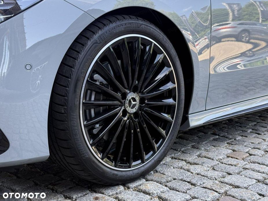 Mercedes-Benz CLA 250 4-Matic AMG Line 7G-DCT - 17