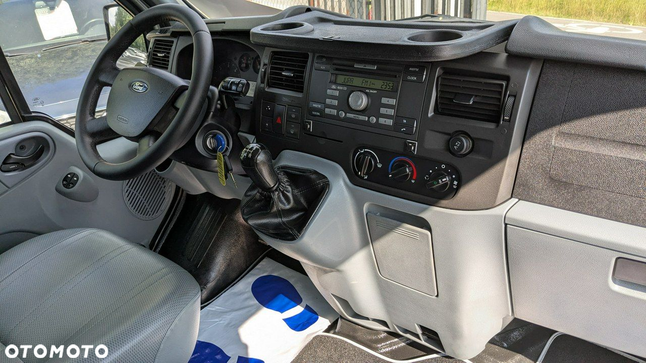 Ford Transit - 19