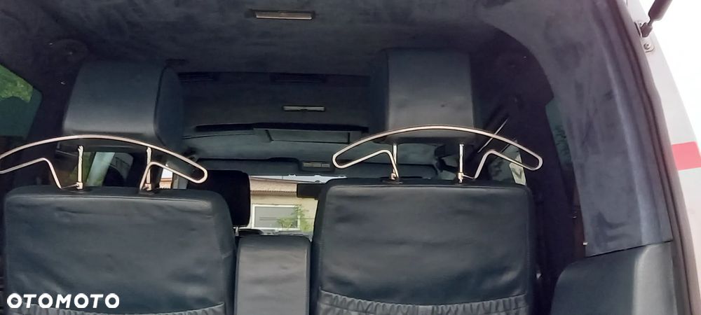 Volkswagen Caravelle Standard - 20