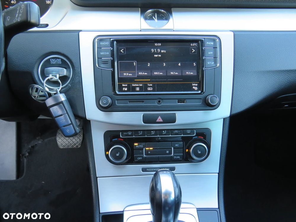 Volkswagen Passat 2.0 TDI Highline DSG - 23