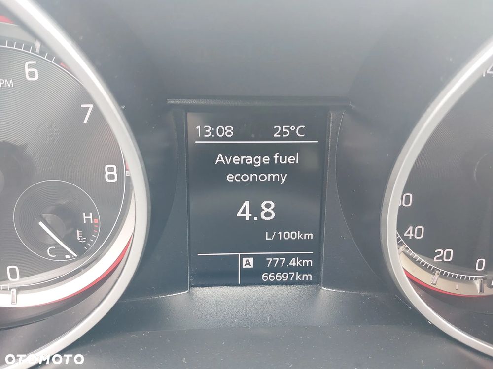Suzuki Swift 1.2 SHVS Premium Plus - 26