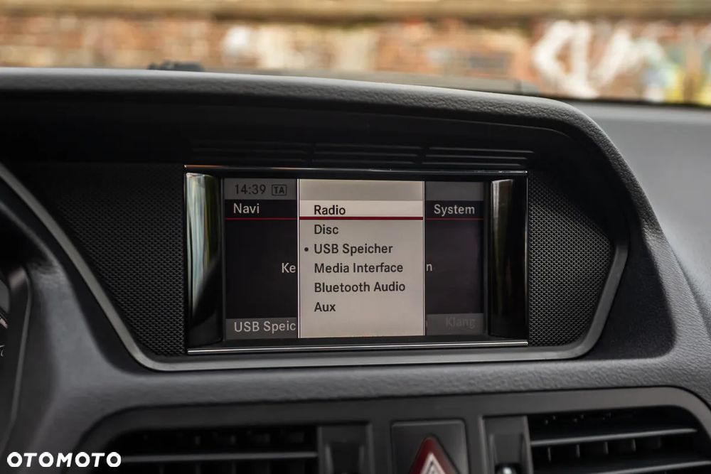 Mercedes-Benz Klasa E - 31