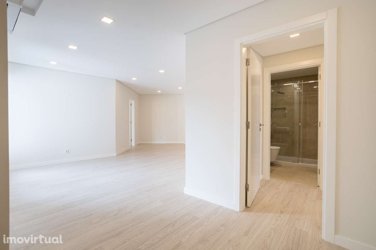 Viva no Coração de Cascais: Deslumbrante Apartamento T2 com Suite, Var - Grande imagem: 5/27