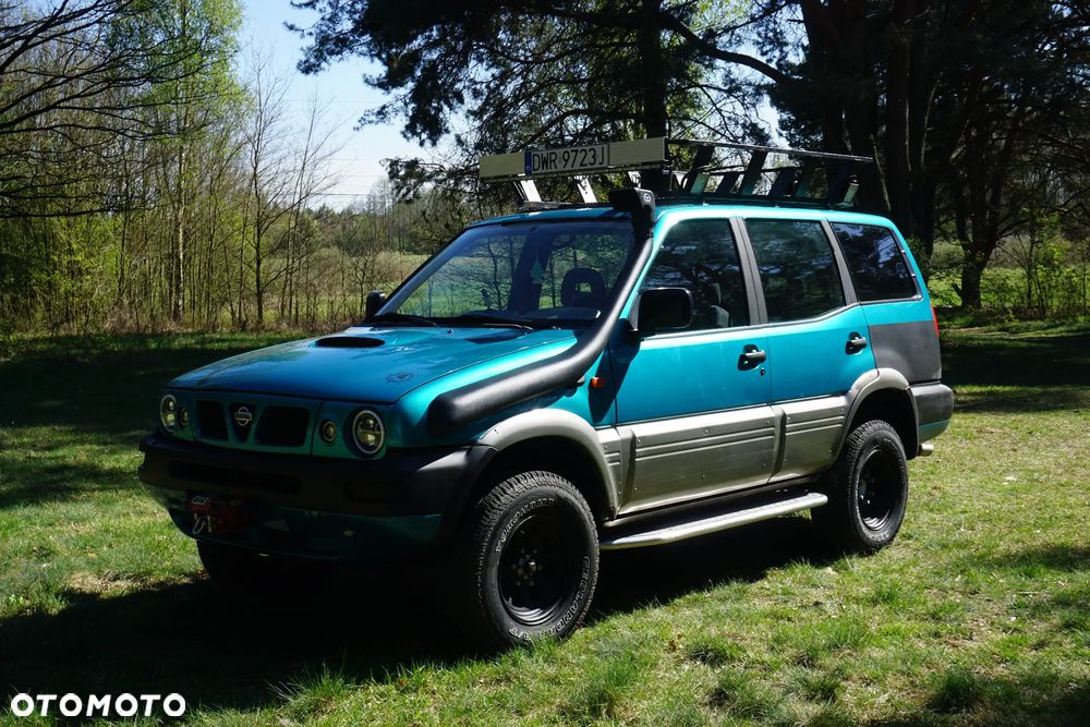 Nissan Terrano 2.4 SR - 19
