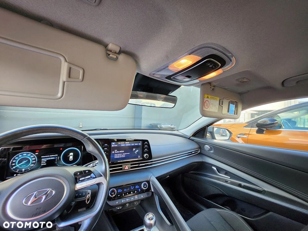 Hyundai Elantra 1.6 Smart - 35