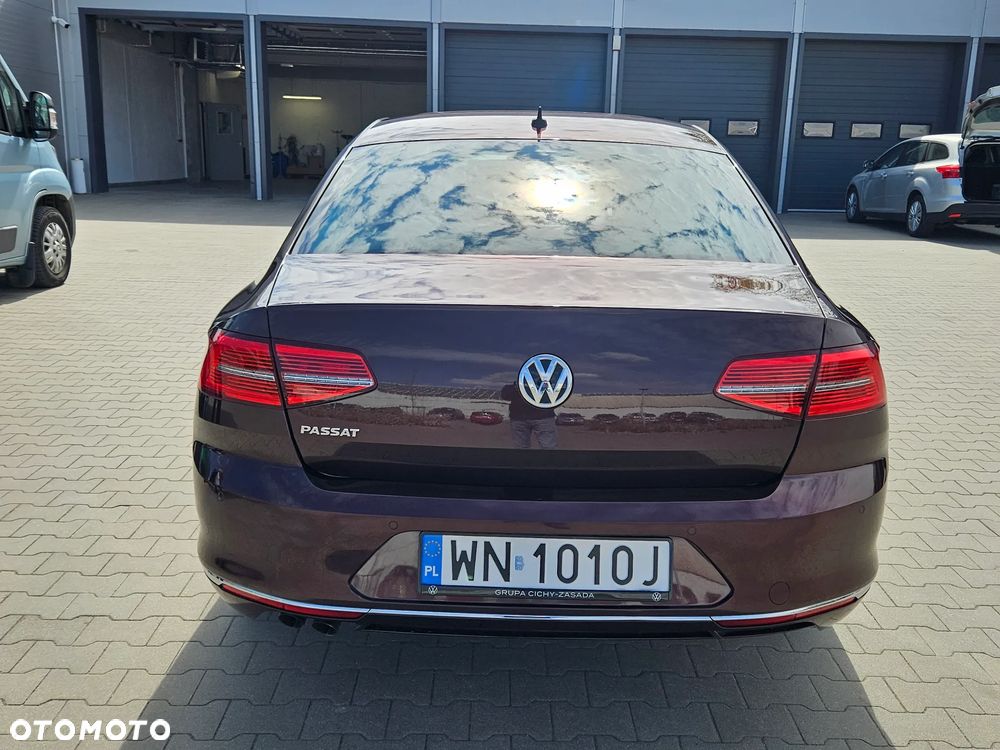 Volkswagen Passat - 7