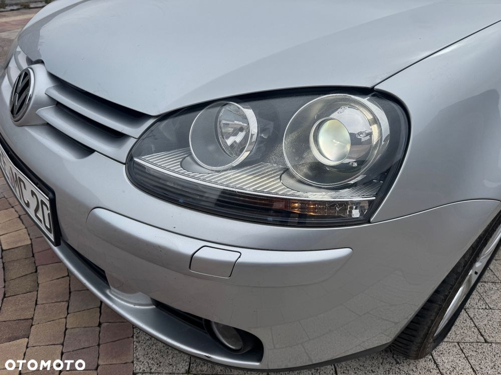 Volkswagen Golf 2.0 FSI 4Motion Comfortline - 26