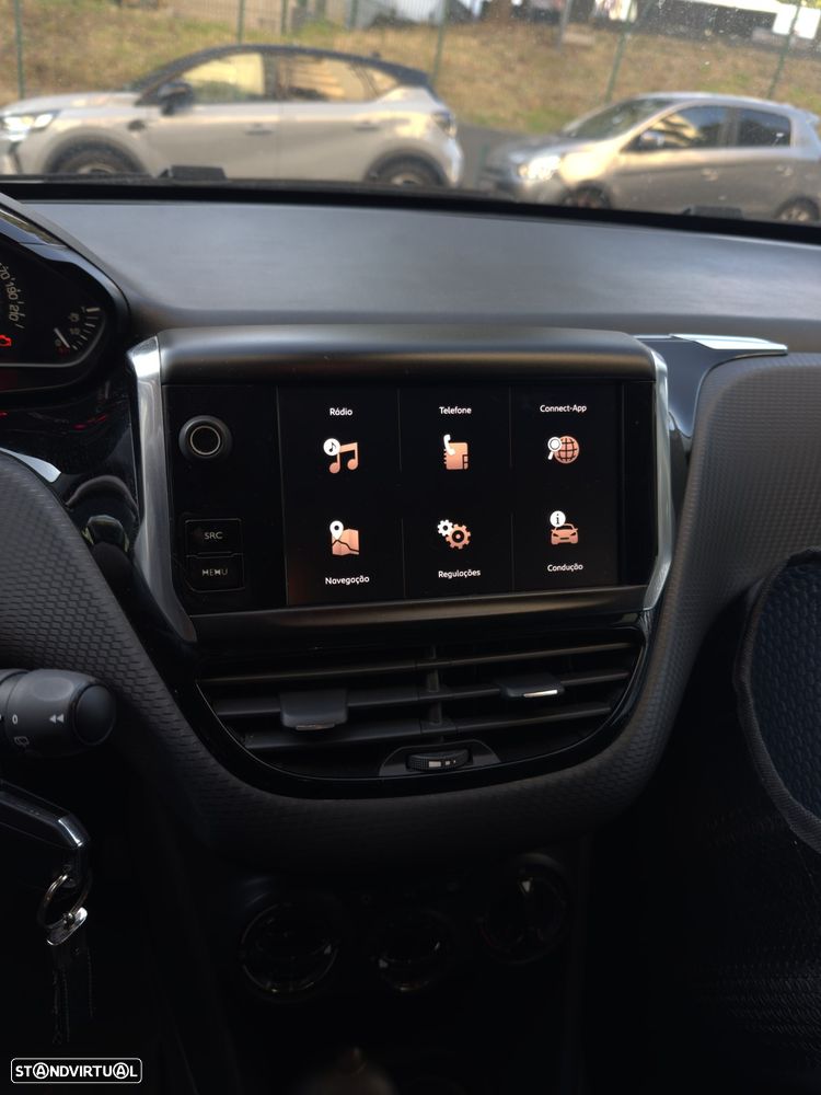 Peugeot 2008 1.2 PureTech Active - 16