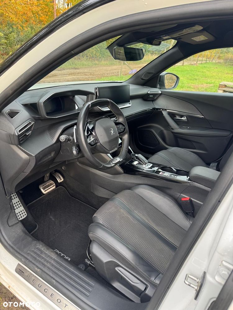 Peugeot 2008 1.2 PureTech GT Line S&S EAT8 - 12