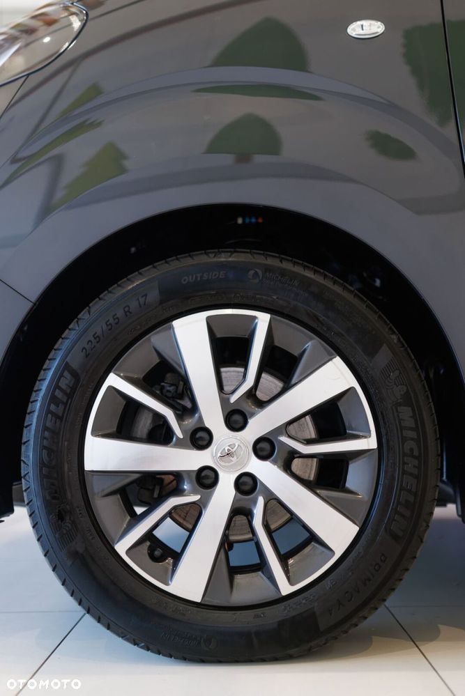 Toyota Proace Verso 2.0 D4-D Long VIP - 18