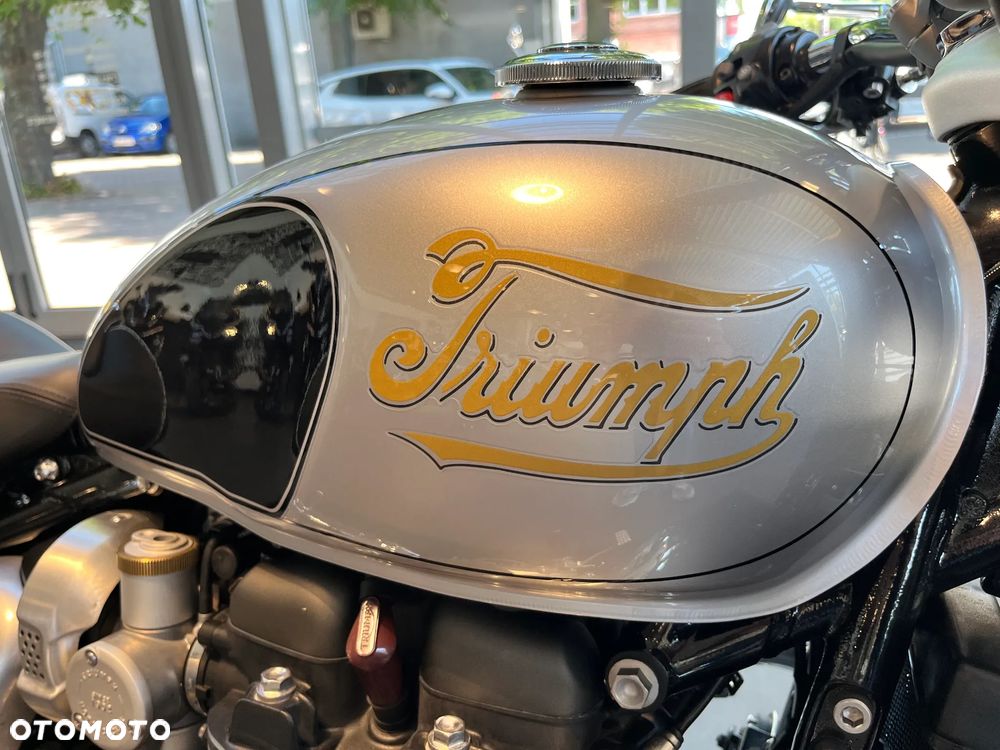 Triumph Speedmaster - 9