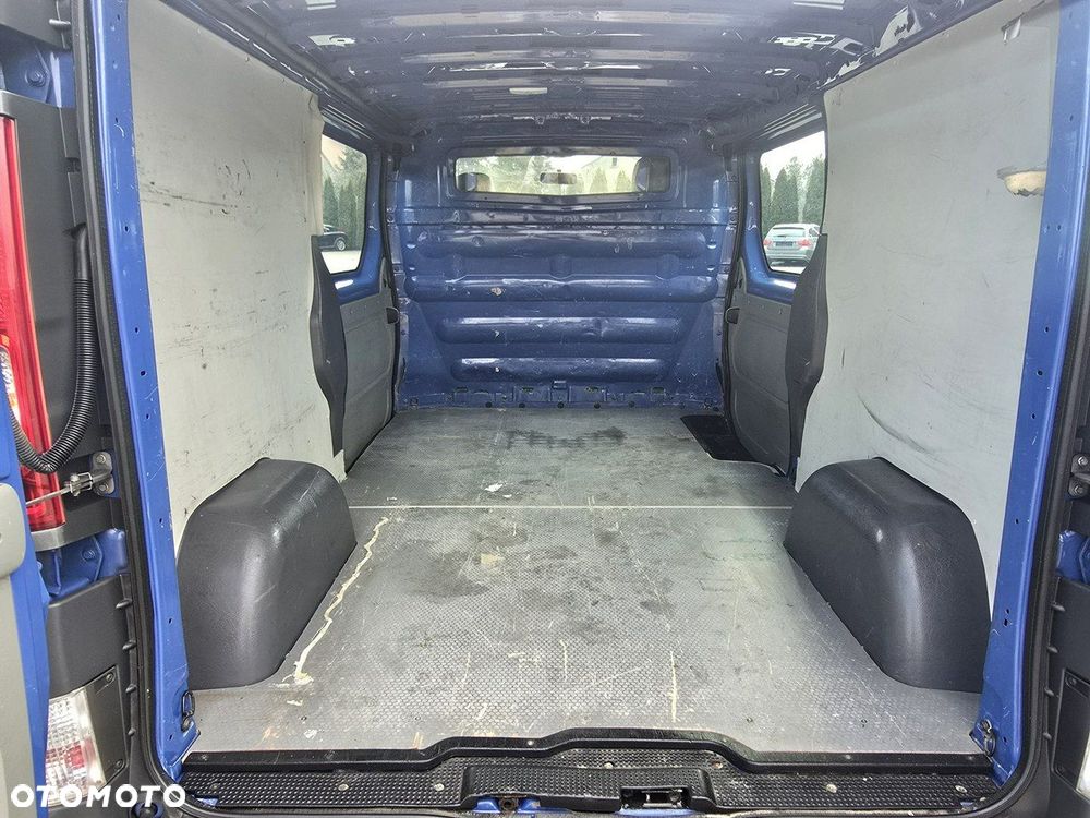 Opel Vivaro - 16