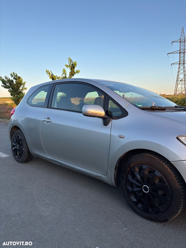 Toyota Auris 1.6 Sol - 8