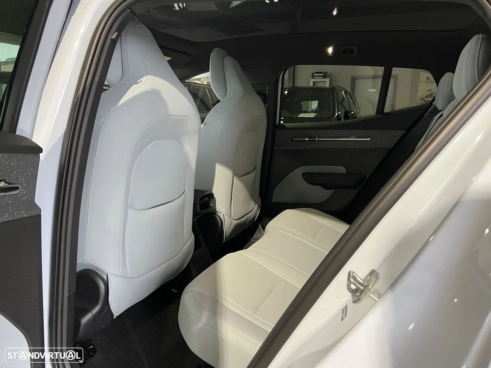 Volvo EX30 69 kWh Twin Motor Ultra - 16