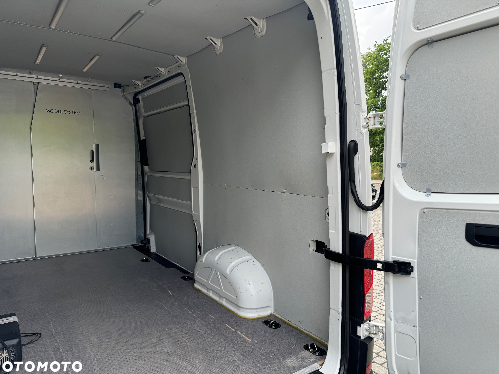 Volkswagen Crafter - 12