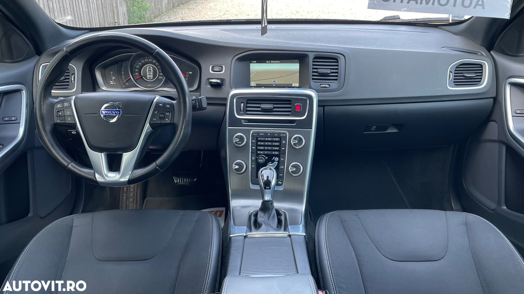 Volvo S60 D2 Geartronic Momentum - 8