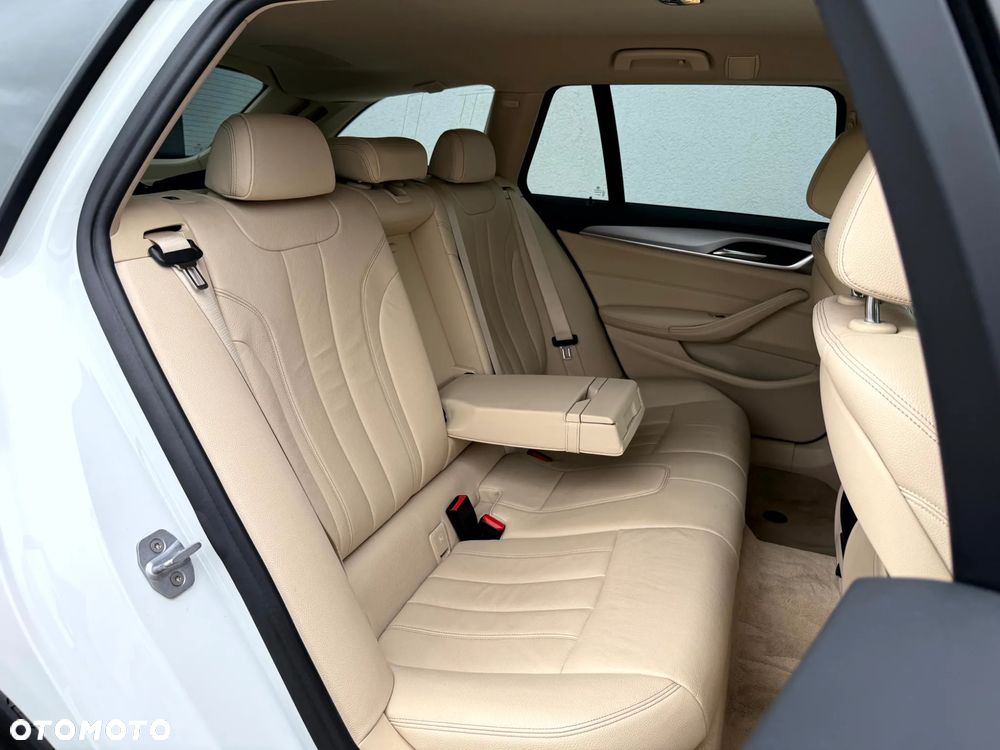BMW Seria 5 520d Sport Line sport - 22