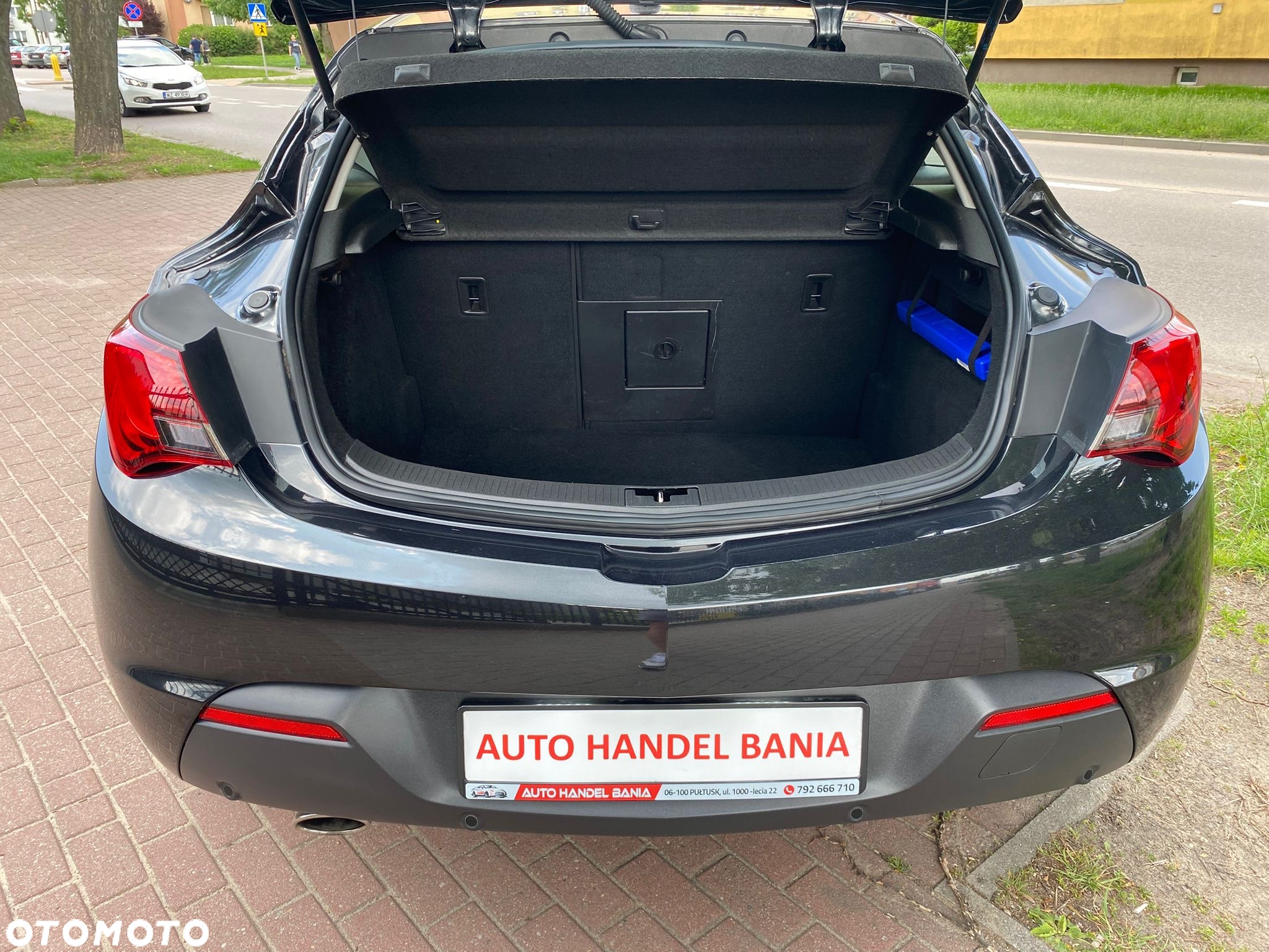 Opel Astra GTC 1.4 Turbo - 10