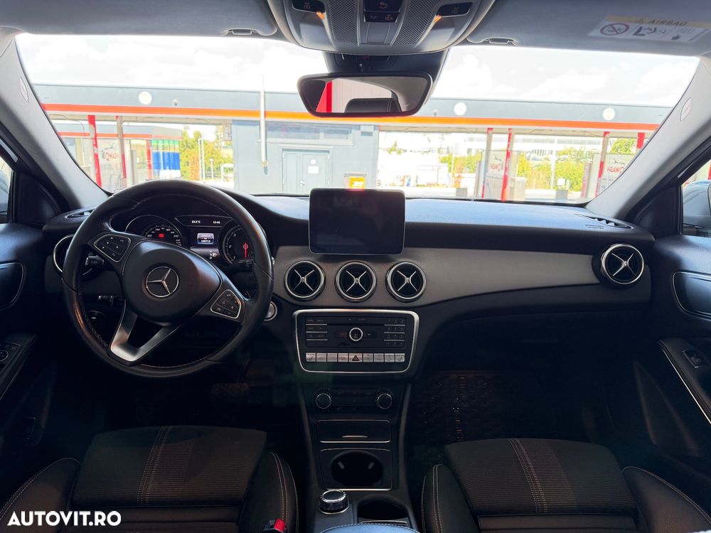 Mercedes-Benz GLA 220 d 4MATIC Aut. - 12
