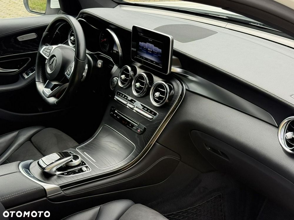 Mercedes-Benz GLC 220 d 4Matic 9G-TRONIC - 20