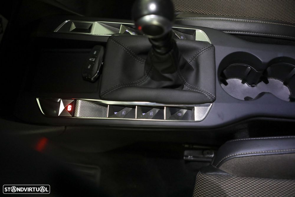 DS DS3 Crossback 1.2 PureTech Bastille - 26