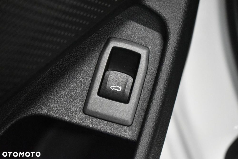 BMW Seria 3 - 11