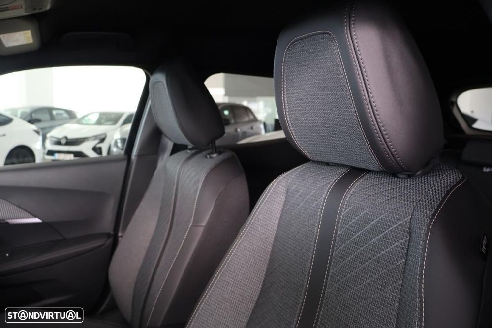 Peugeot 2008 1.2 Hybrid Allure e-DCS6 - 3