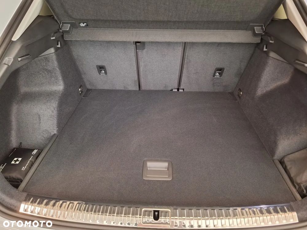 Audi Q3 45 TFSI Quattro S-Line S tronic - 13