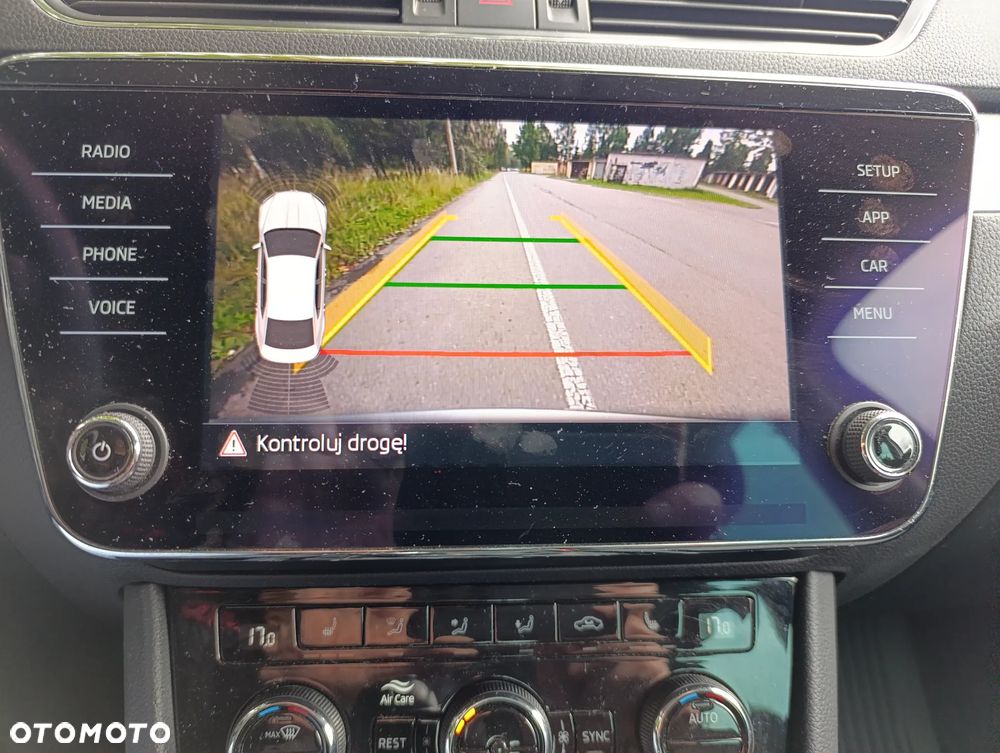 Skoda Superb 2.0 TDI Ambition - 28