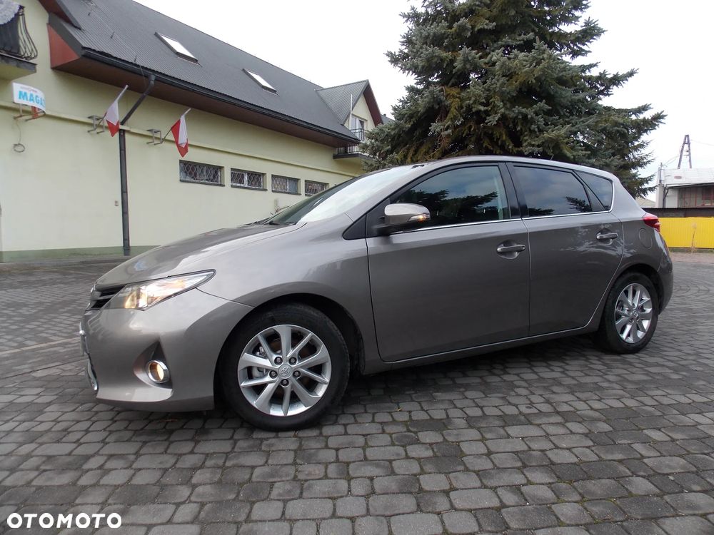 Toyota Auris 1.4 D-4D Edition - 2