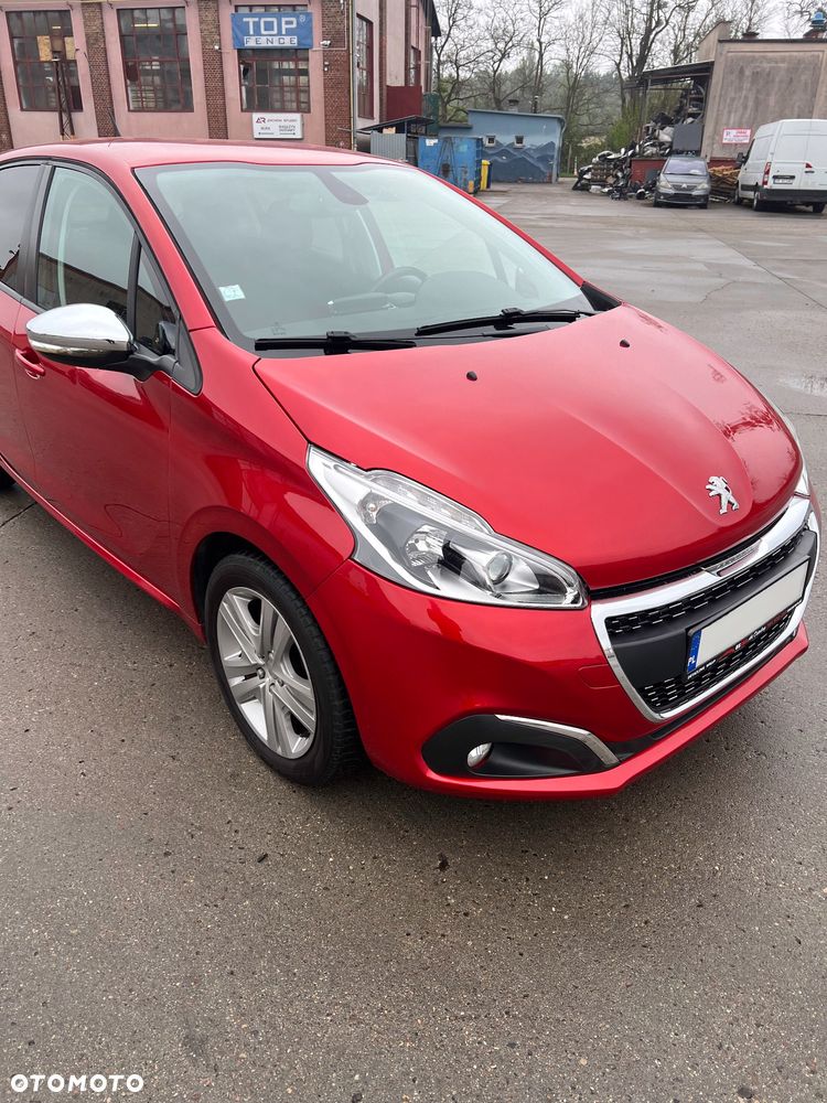 Peugeot 208 - 10