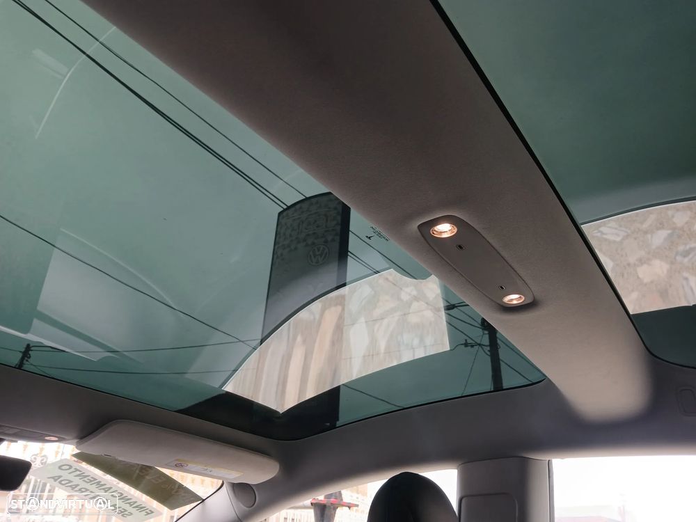 Tesla Model 3 - 25