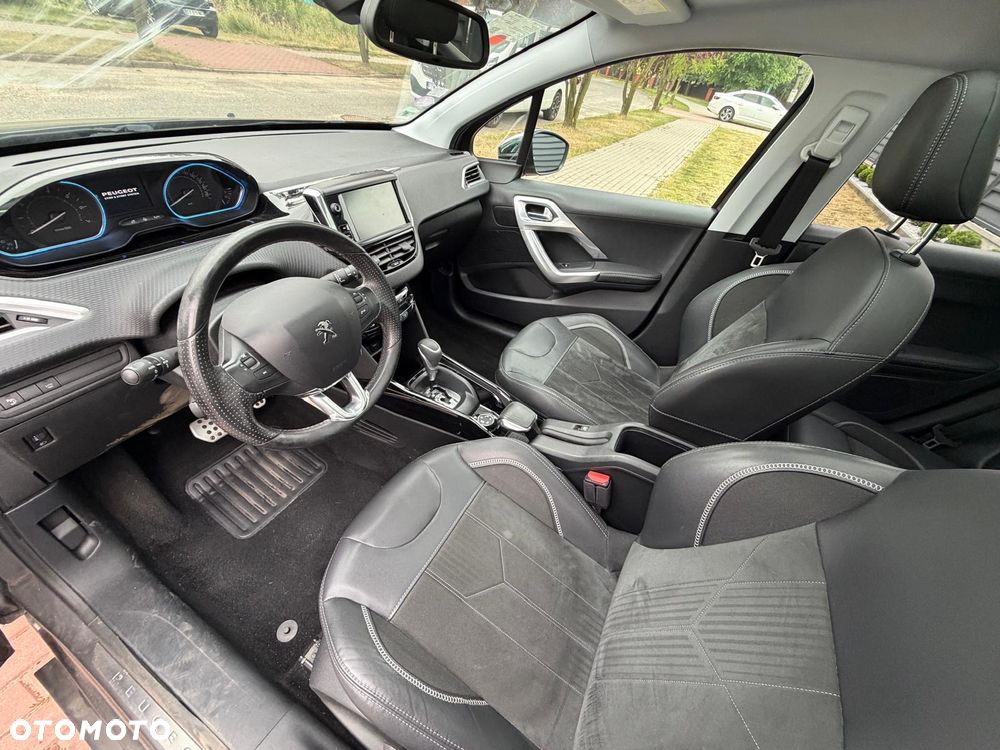 Peugeot 2008 1.2 Pure Tech GPF Crossway S&S EAT6 - 9
